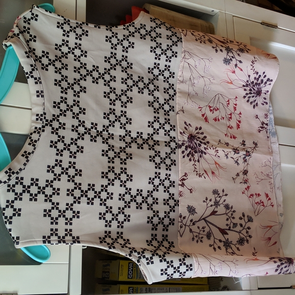 Top - Picture 3 of 4